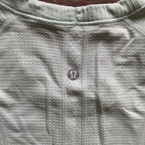 Lululemon swiftly tech short sleeve in light green